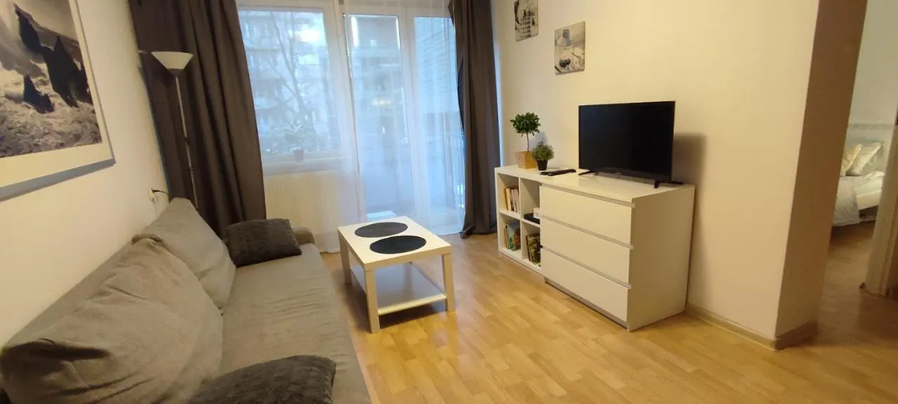 Top Apartamenty Centrum - Metro Rondo Onz Varsó Apartman