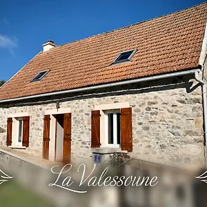 https://maison-de-vacances-la-valessoune.hotels-rhonealpes.com